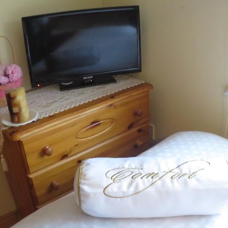 Derghaven B&B, Hostel & Self Catering Scarriff  Ruang foto