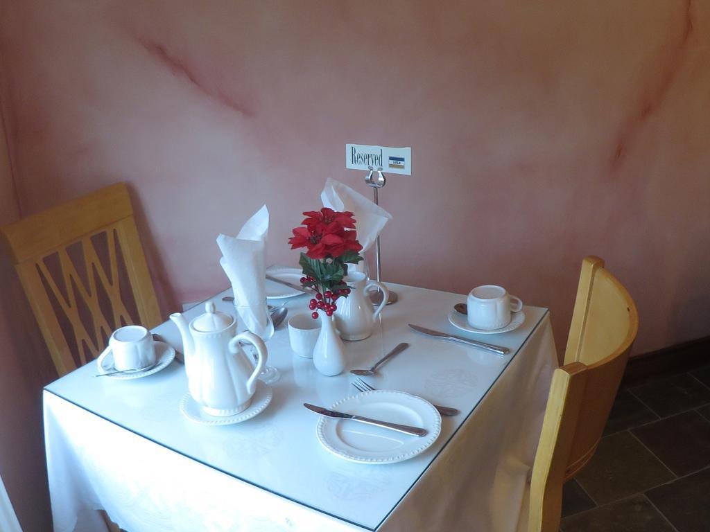 Derghaven B&B, Hostel & Self Catering Scarriff  Bagian luar foto