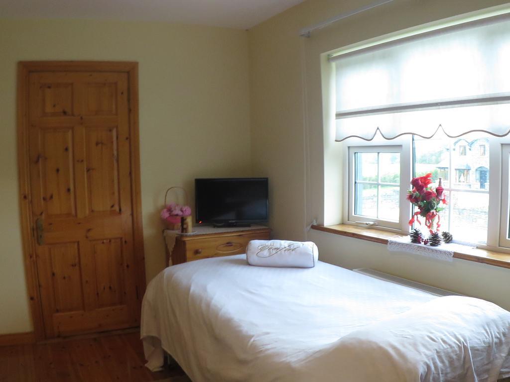 Derghaven B&B, Hostel & Self Catering Scarriff  Ruang foto