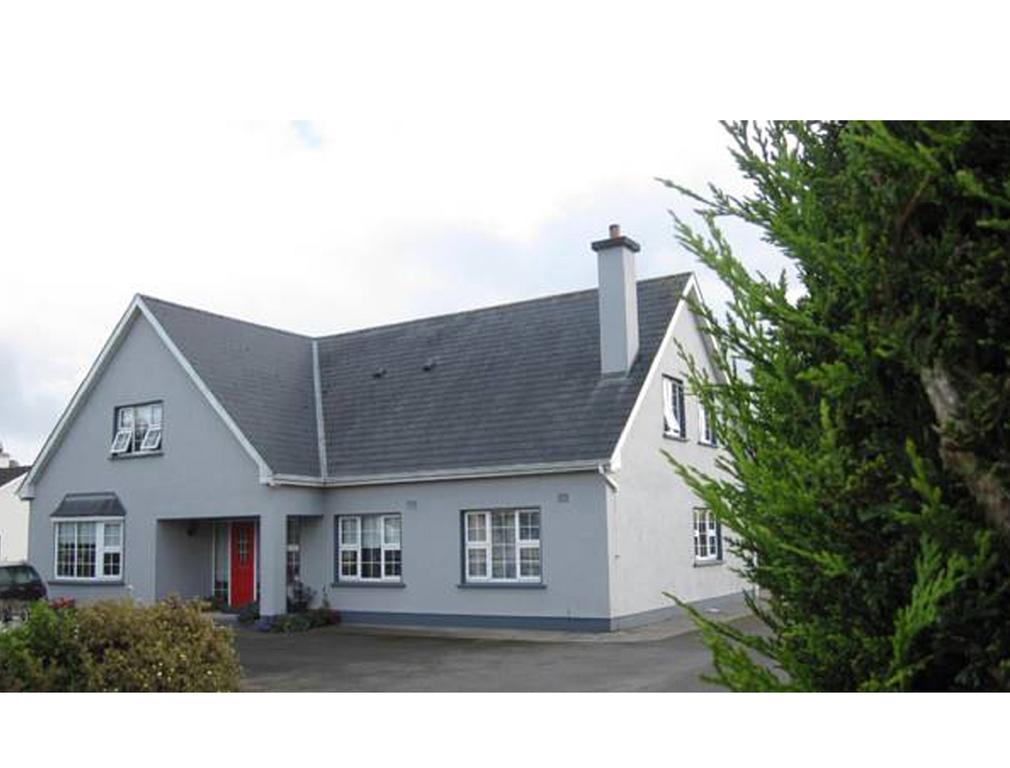 Derghaven B&B, Hostel & Self Catering Scarriff  Bagian luar foto