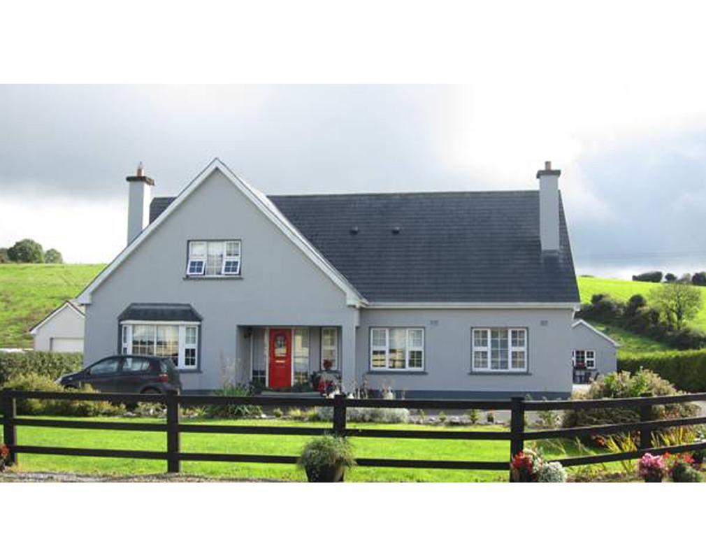 Derghaven B&B, Hostel & Self Catering Scarriff  Ruang foto